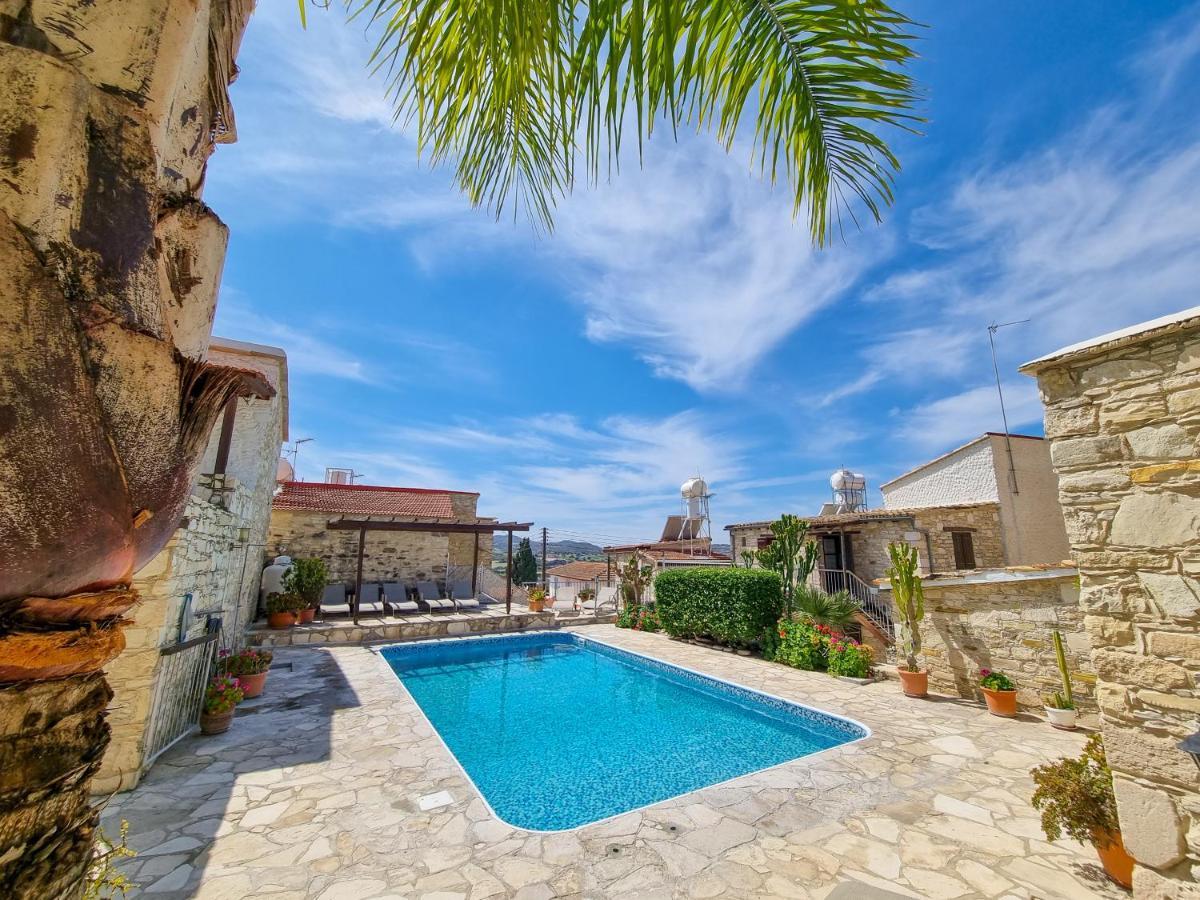 Poseidon'S Pool Paradise Szkarínu Kültér fotó