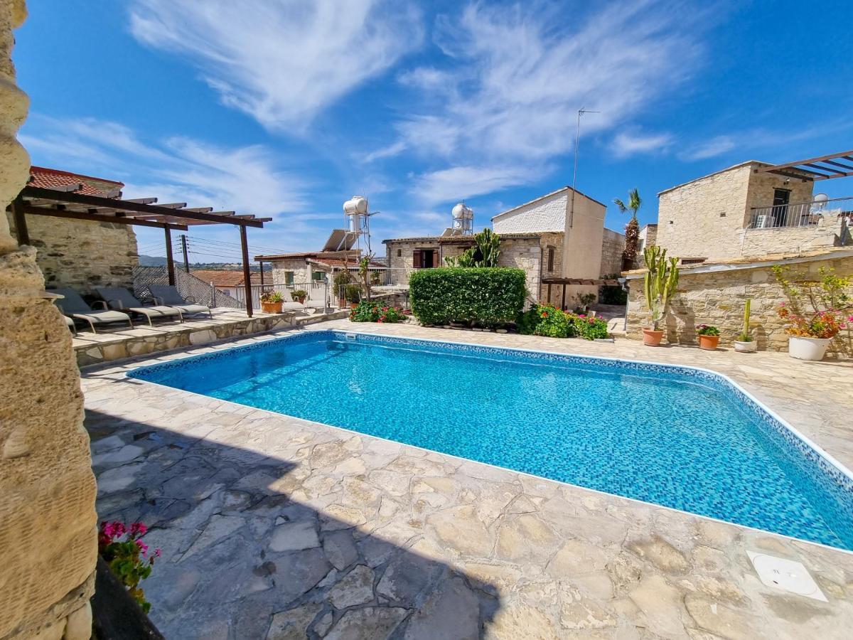 Poseidon'S Pool Paradise Szkarínu Kültér fotó